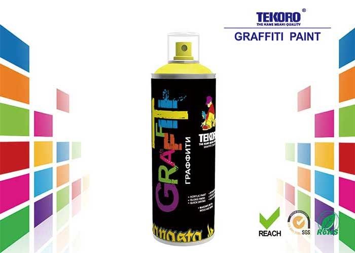 Vária pintura à pistola dos grafittis das cores para Street Art e trabalhos criativos do artista dos grafittis
